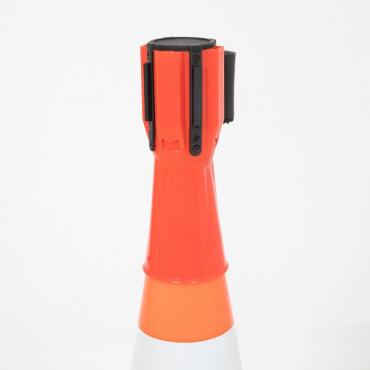 Enrouleur à sangle rouge et...